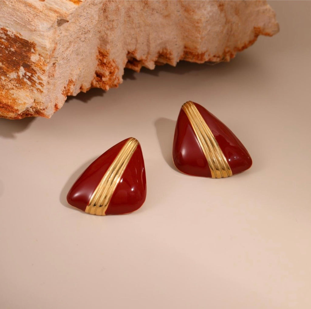 Women's Vintage Gold Textured Enamel Earrings - 80s Retro Fashion Stud Earrings