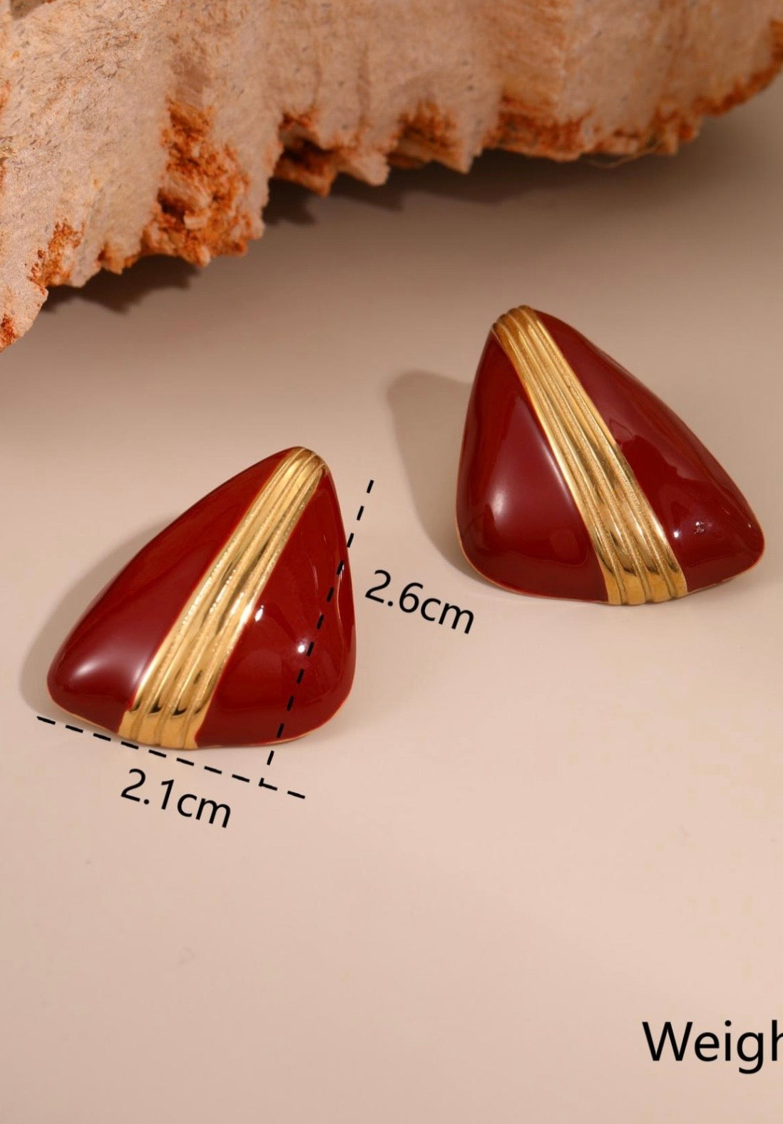 Women's Vintage Gold Textured Enamel Earrings - 80s Retro Fashion Stud Earrings