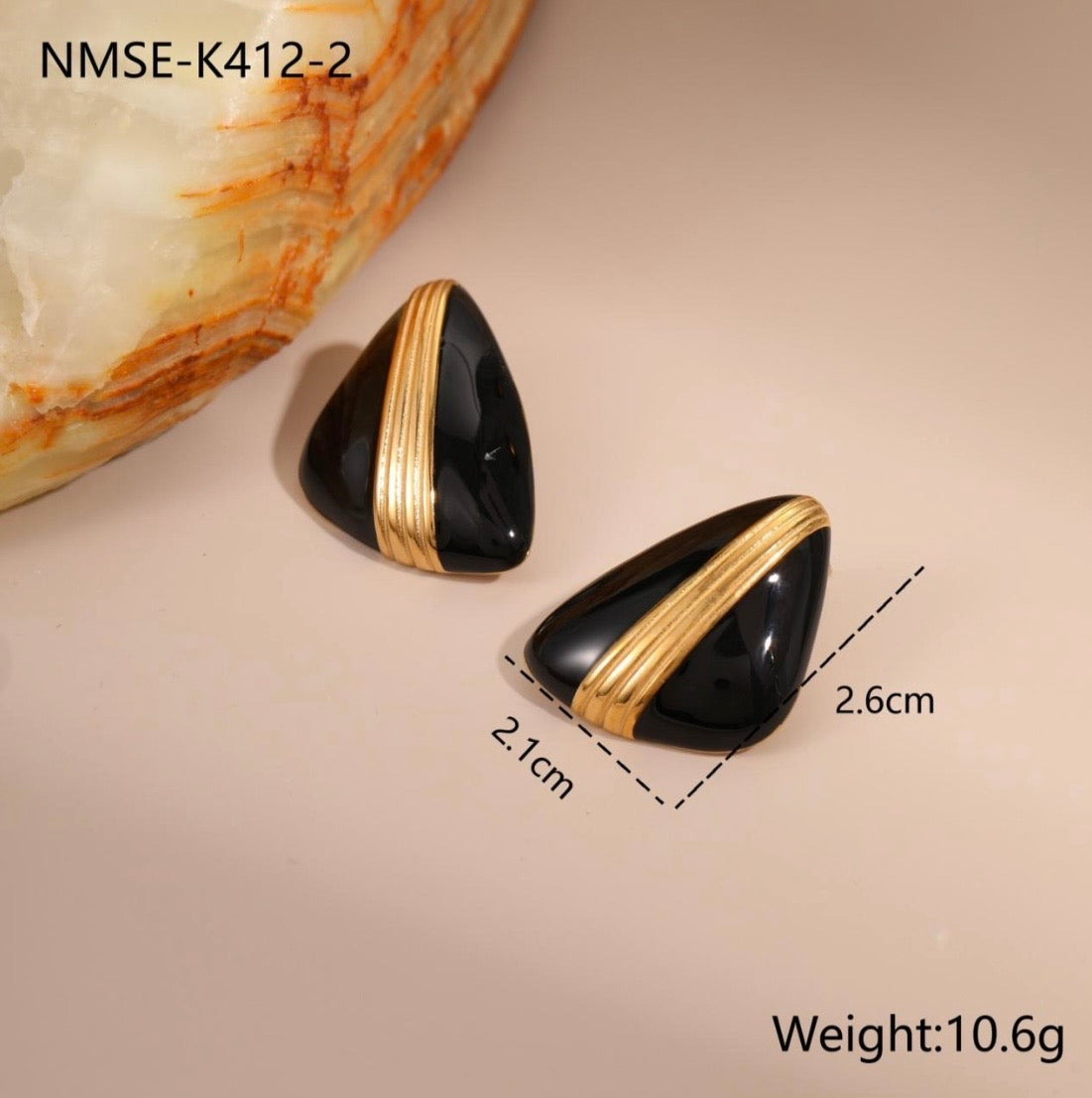 Women's Vintage Gold Textured Enamel Earrings - 80s Retro Fashion Stud Earrings